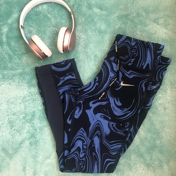 Nike Pants - Nike running crop